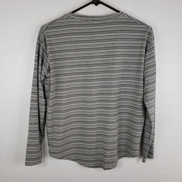 Athleta T-Shirt Women Small Cloudlight Stratus Top Striped Long Sleeve Pullover - Picture 2 of 10